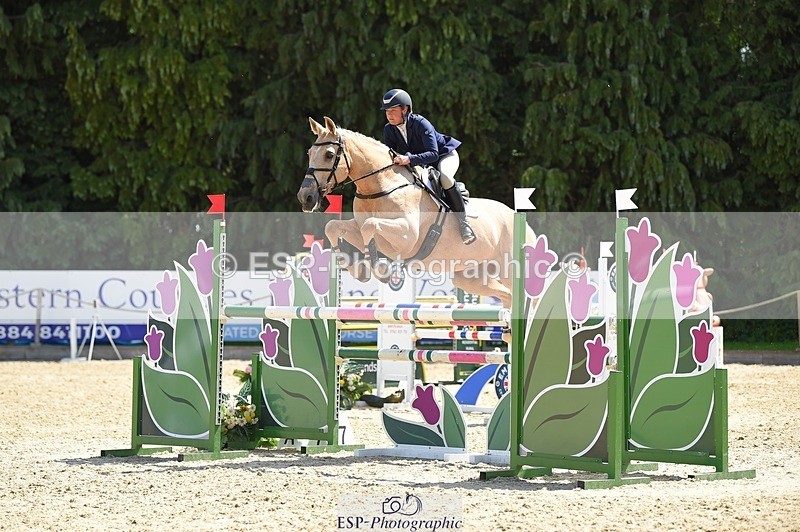 230528-113446-15270 - 356-THE_DUMB_BLONDE-Kat_Raybould-SUNTrotUp+SJ