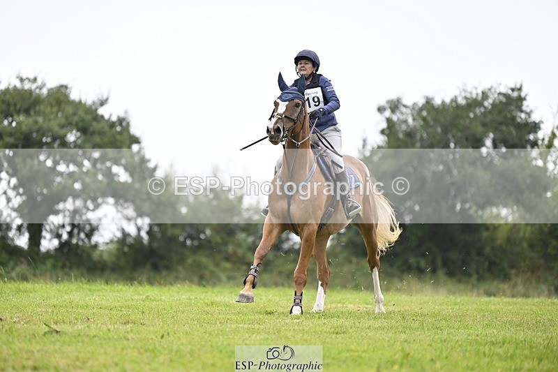 240831A-155548-05096 - 219-Julie.Milkins-R-GIUPETTE.DI.NALA