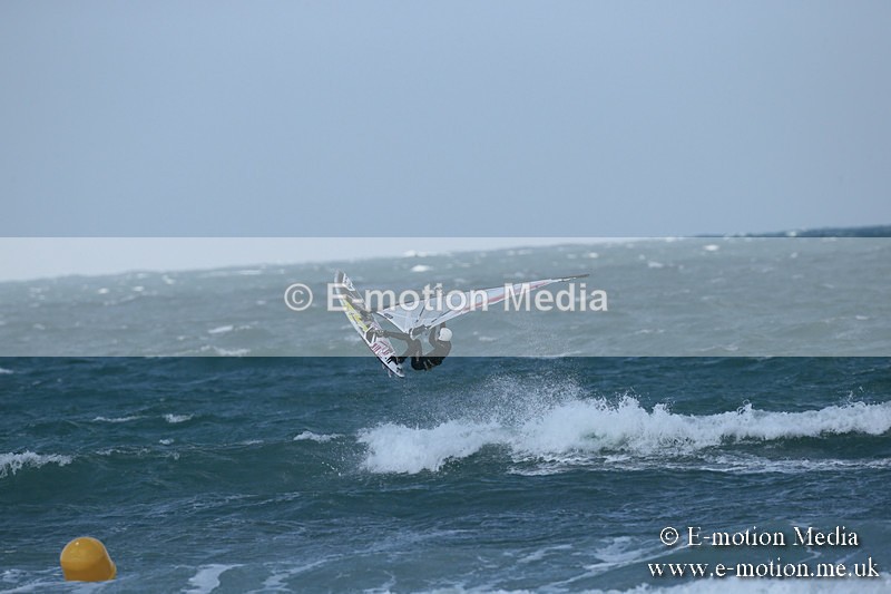 WS 020413-211 - Windsurfing
