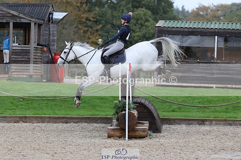 231118-140534-02126 - Cls 3 90cm