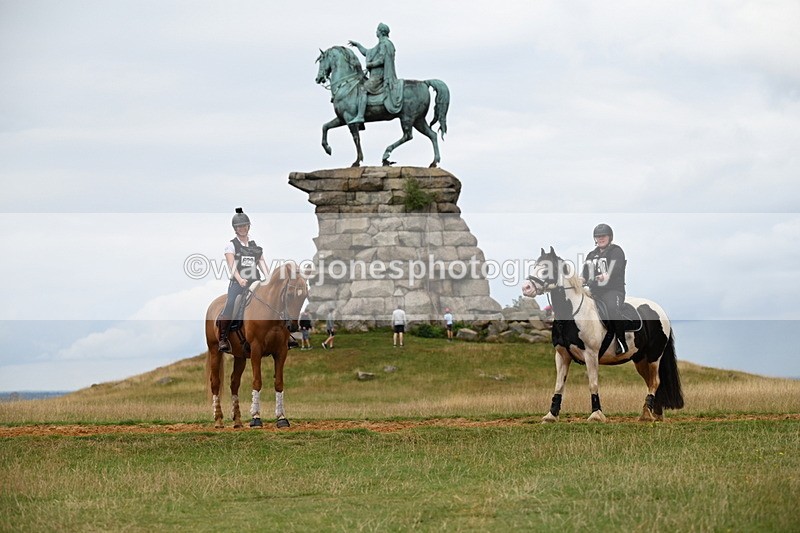 DSC_5865 - Time at Statue 12:17 to 12:44