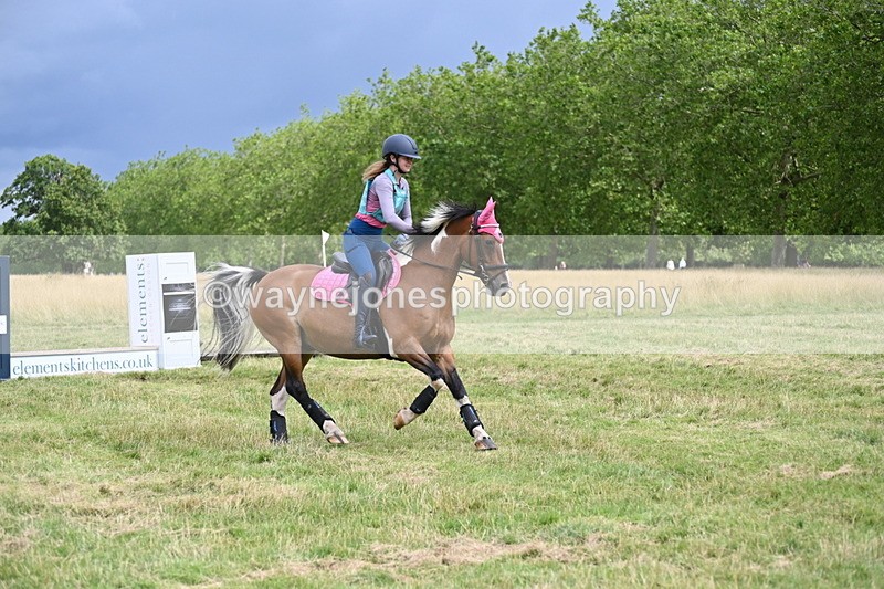 WJ6_2726 - Time at Jump 11:06 to 11:40