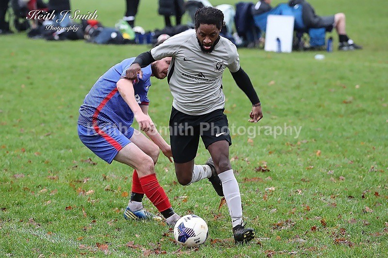 9KJS2764 - Pitch 1. AFC Spinney vs FC TEQ. 2025-12-07 Abington Park.
