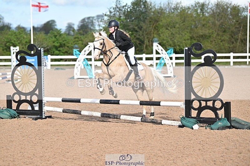240504A-092931-00145 - Cls 11 Clear Round 50cm