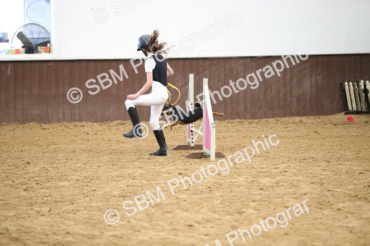 SBM_001912 - Class 3 - Horse & Hound