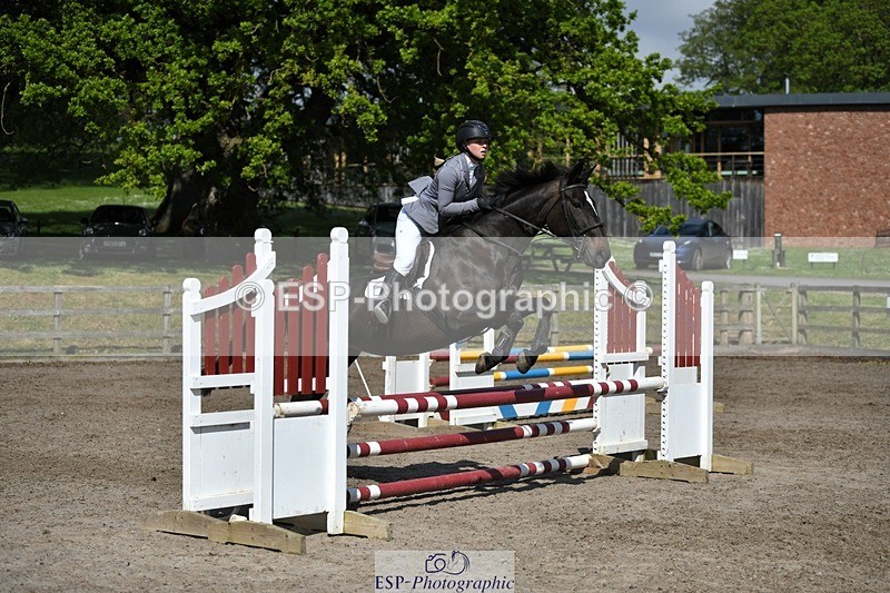 230512-101542-00492 - Cls 10 Snr 85cm Schooling