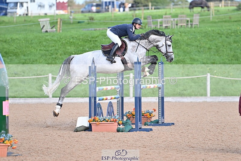 231015A-125111-08013 - Cls 30 Foxhunter & 1.20m Open