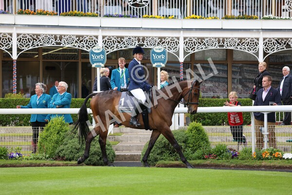 yr22052022r8e-64 - ROR - Parade Ring York