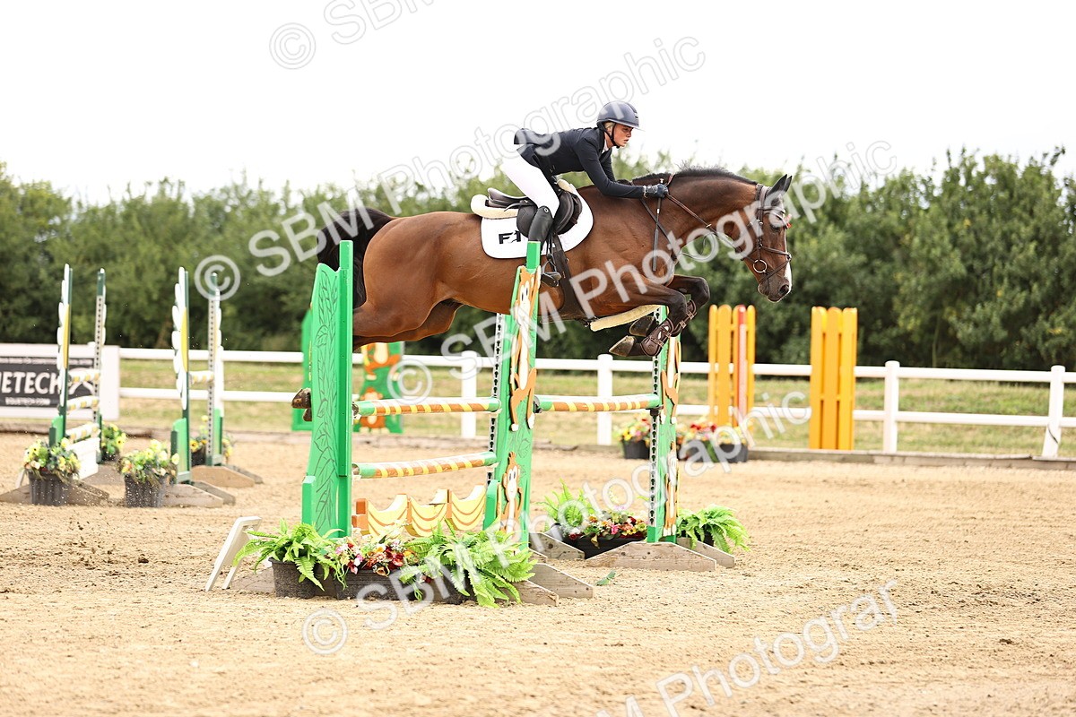 SBM_003097 - Class 21 - Senior Newcomers - 1.10m