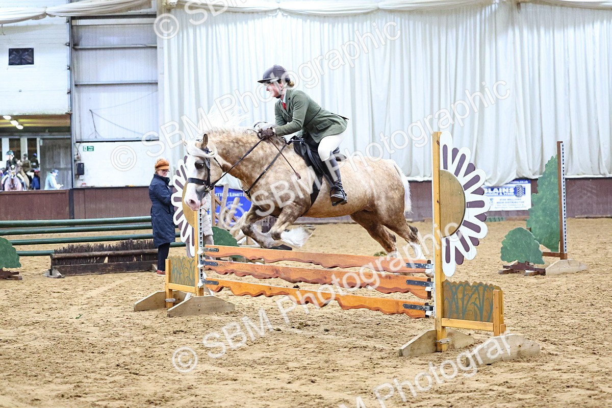SBM_003502 - Class 37 - 80cm Training Stakes