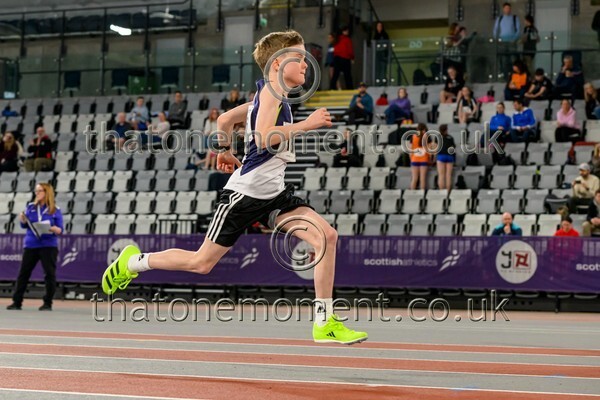 Age26SUN-917839 - Track Male Set One