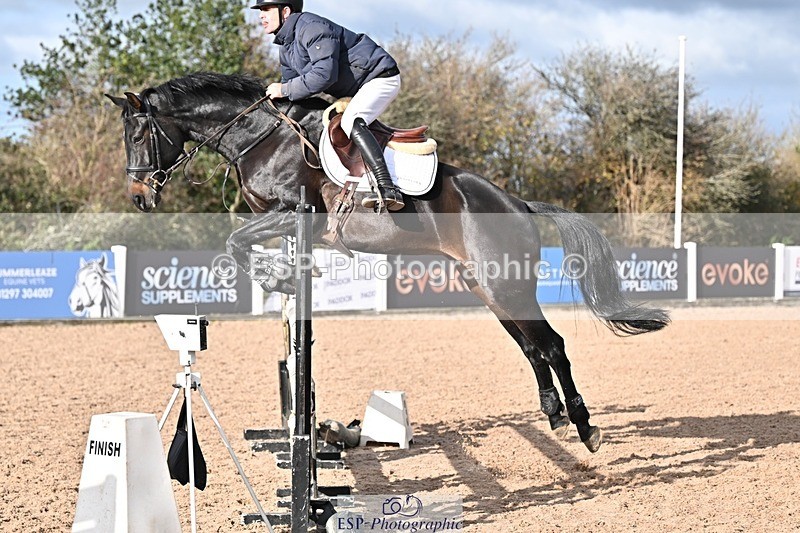 251119-114820-00297 - Cls 3 Snr 1.05m Open