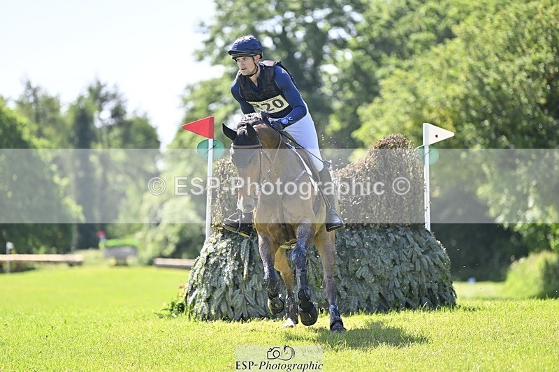 240525-105252-12364 - 320-CARPO_VIVENDI-Jack_Pinkney