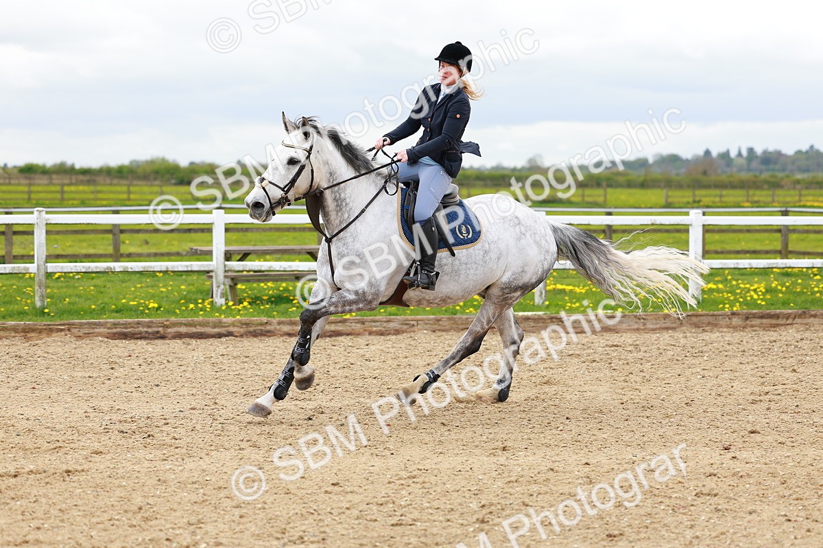 SBM_002555 - Class 10 - Senior Newcomers - 1.10m