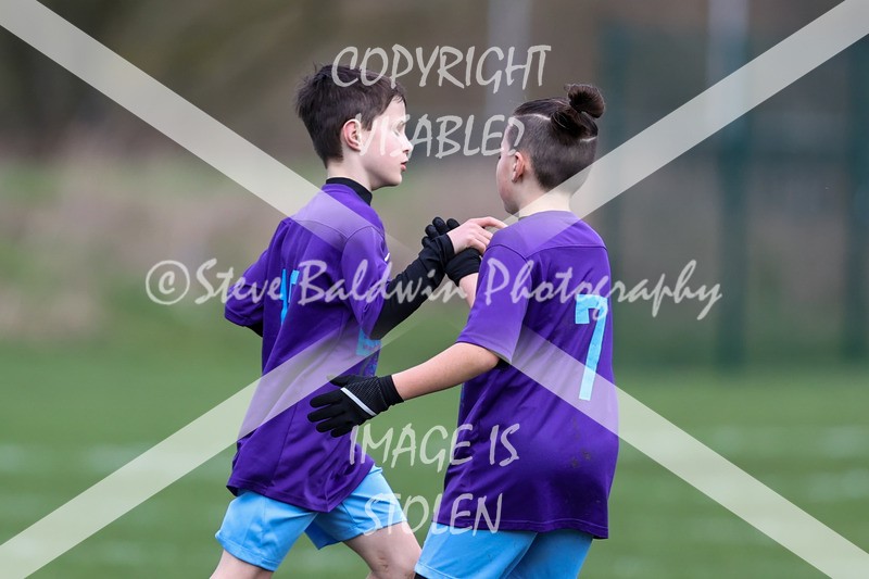 1DX30492 - 2026-03-01  FC Abbey Meads U11 Grey V Hungerford Town Juniors U11 Gladiators