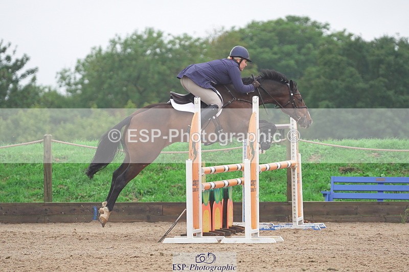 231017A-161110-07826 - Cls 31 Snr 1m Derby