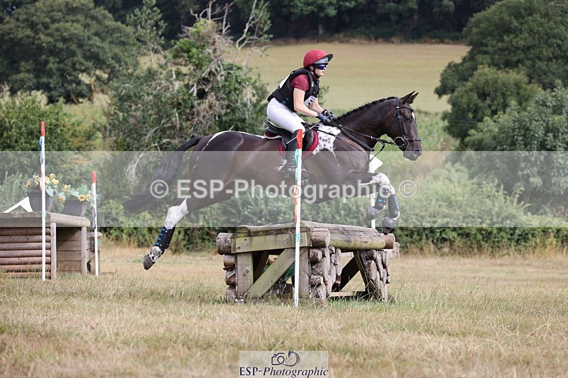 250802A-100140-00769 - B-051-Erin.Johnson-CROFTHOUSEFARM.APACHE.TIPONI