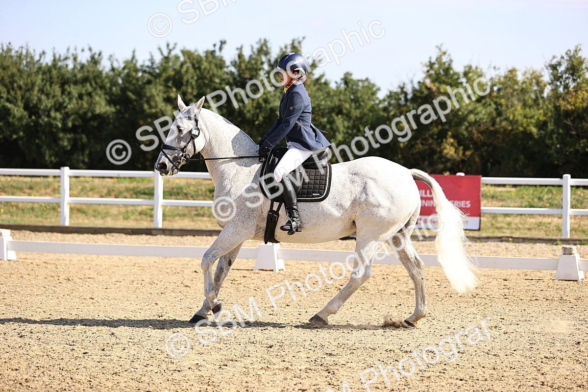 SBM_008702 - Novice 5 - 08.30-9.33