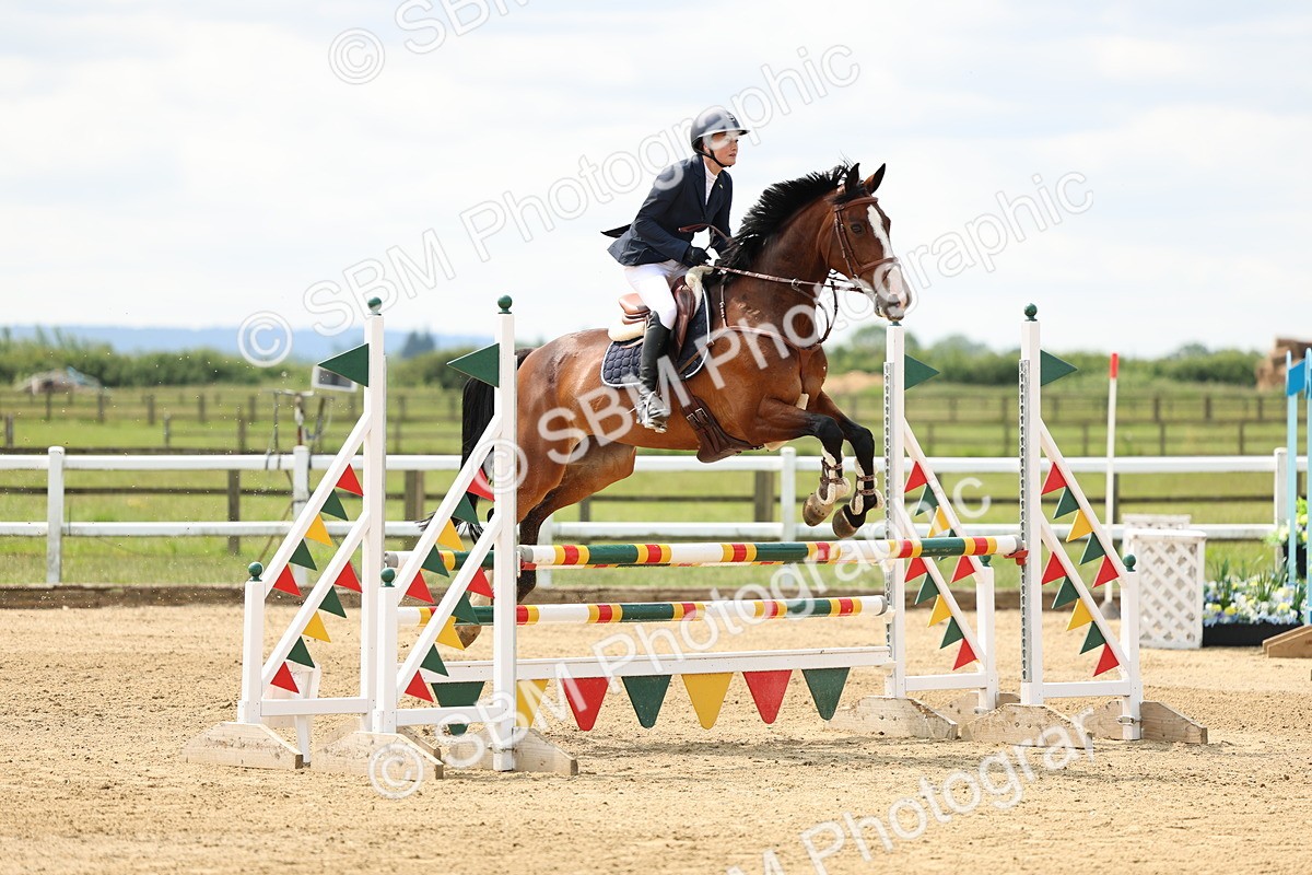 SBM_005104 - Class 17 - Senior Discovery - 1.00m