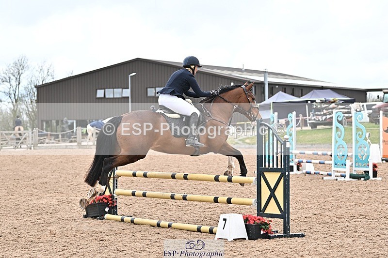 250414-110018-00356 - 80cm Round 1