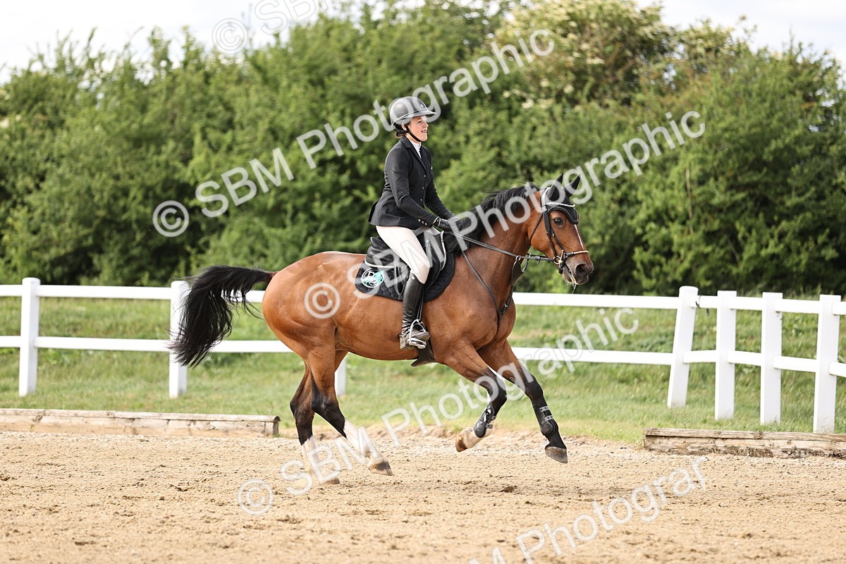 SBM_003779 - Class 13 - Senior Foxhunter - 1.20m