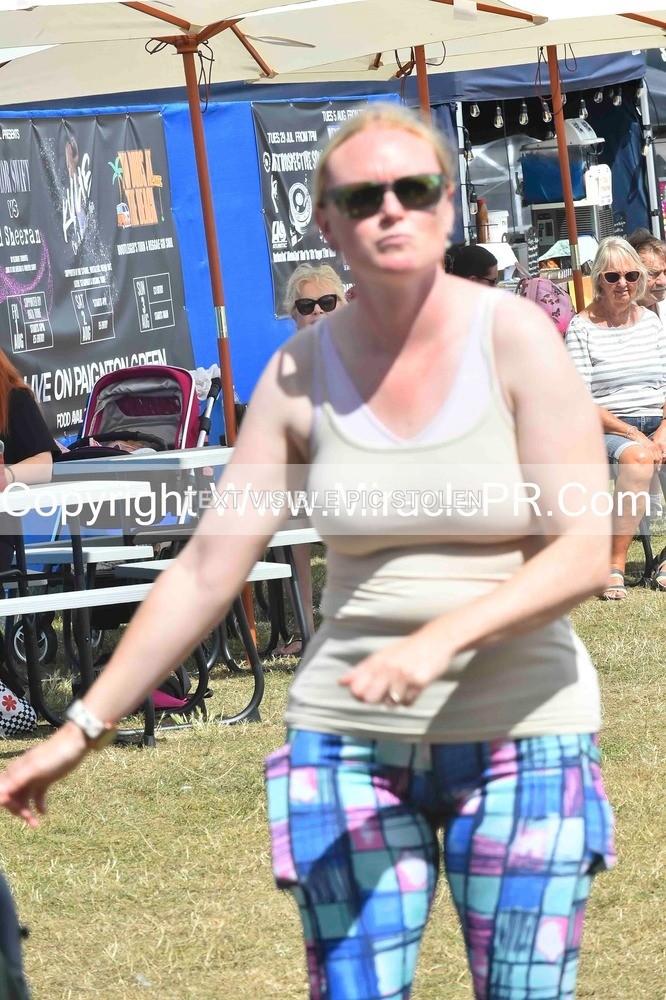 SH4_0211 - Zumba with Sara Ann.