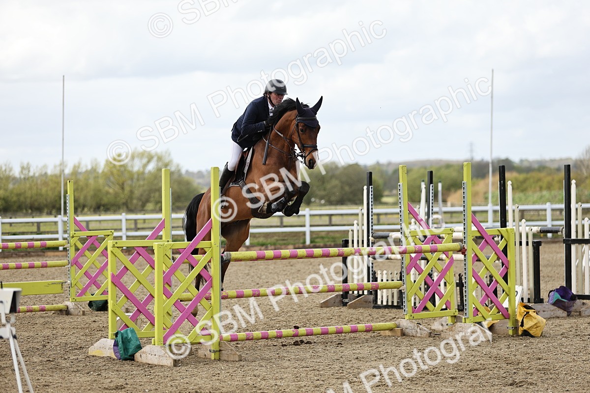 SBM_001154 - Class 4 - Senior Newcomers - 1.10m