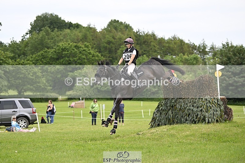 240525-145320-16606 - 206-SINGING_USK-Saskia_Davies