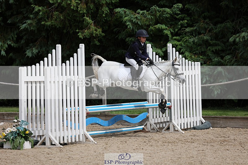 240823X-135952-18124 - 70cm R1 13.45 to 15.30