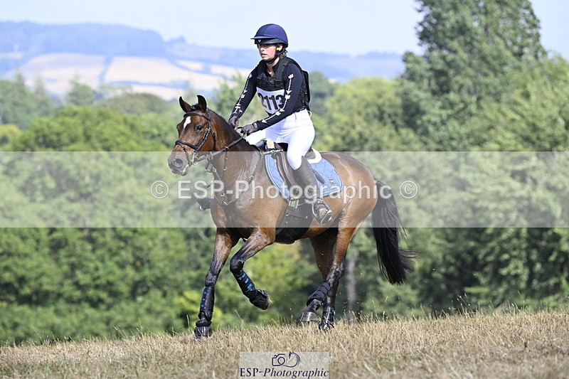 250824A-154418-39444 - 2113-Abbie.Smith-Courtways.Archer