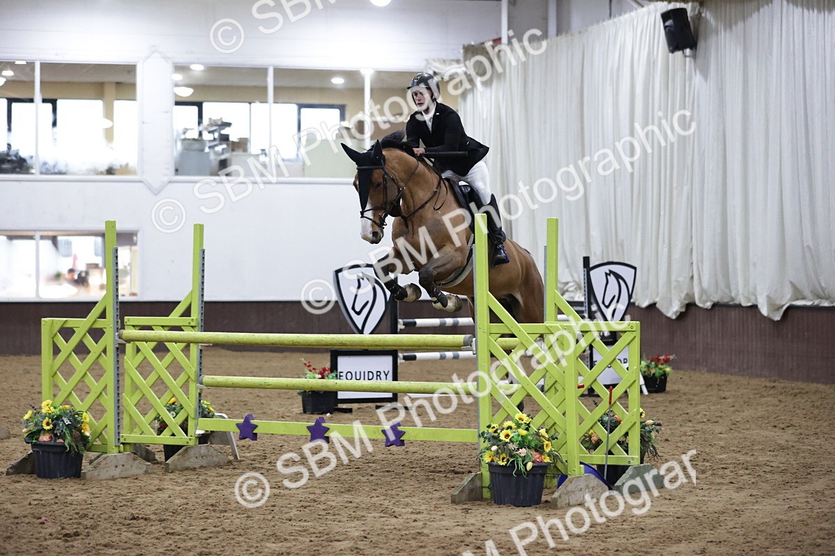 SBM_001095 - Class 4 - Senior Newcomers/ 1.10m Open