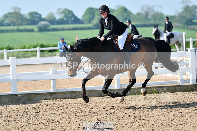 240512A-091435-17118 - Cls 39 British Novice and 90cm Open