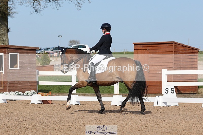 250404-163104-07531 - 115-Isla.Sully-Vagabond.De.Massa