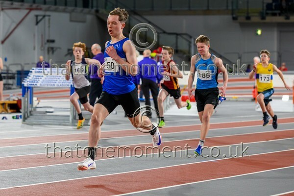 AgeInd25SAT-917729 - Track Male