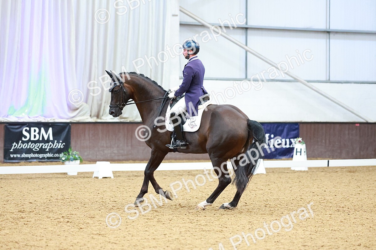 SBM_007828 - Class 9 - FEI INT II - 16.54.17.57
