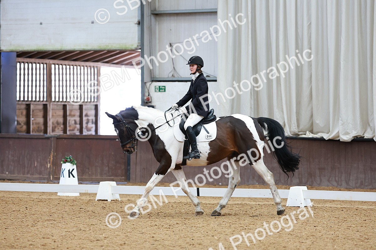 SBM_002973 - Class 14 - Novice 2