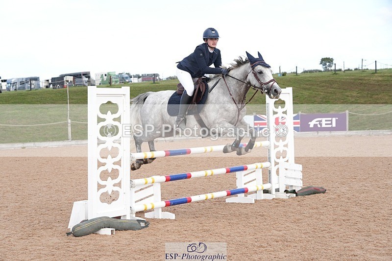 260926-133307-00383 - Cls 8&9 Pony Newc & Foxhunter