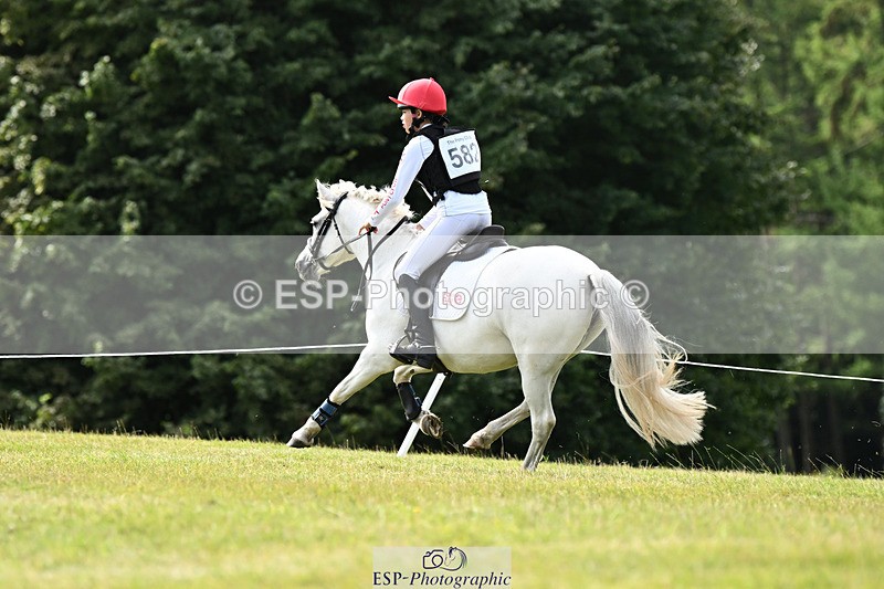 240825X-105127-31207 - 70cm XC 10.00 to 11.00