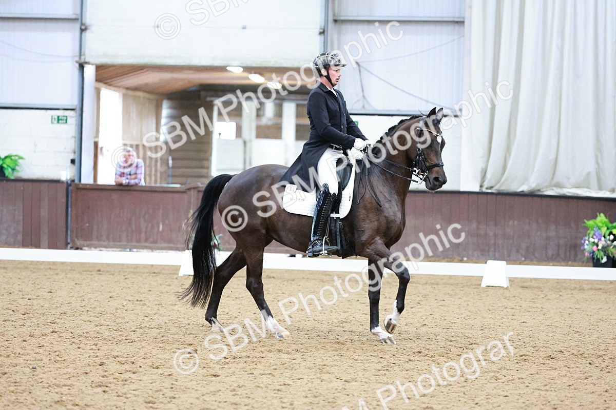 SBM_016662 - Class 5 - FEI INT II - 17.24-18.20