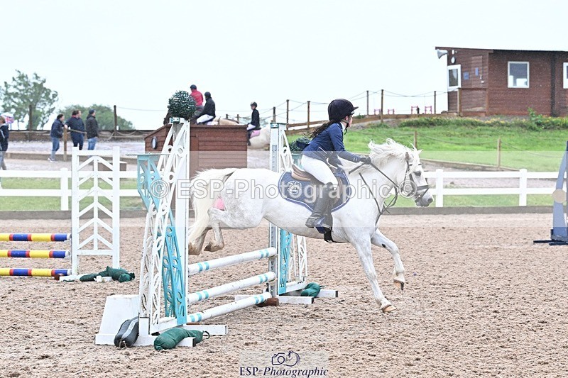 250527-162042-00187 - Clear Round and60cm