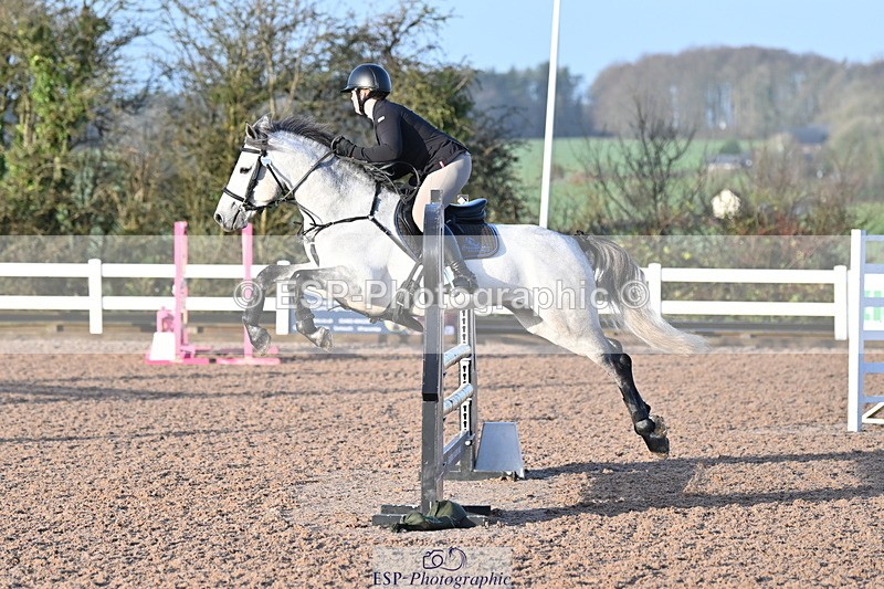 231208A-091804-00004 - Cls 2 British Novice & 90cm Open