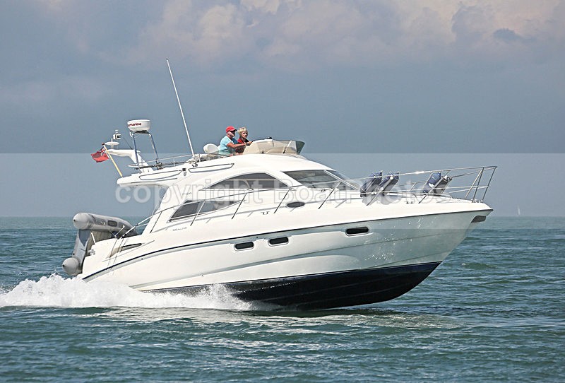 160723 SEAQUEST Y92A7175 - Flybridge Cruisers