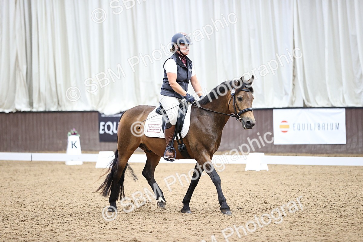 SBM_002439 - Novice 4 - 13.38-14.30