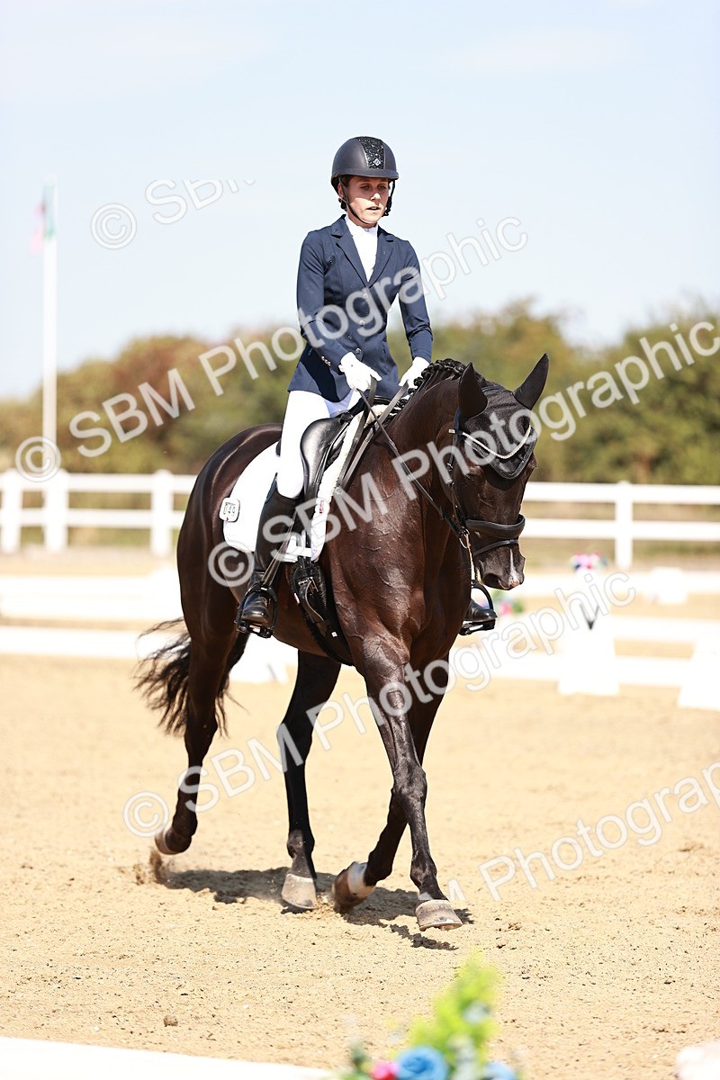 SBM_004875 - Class 12 - Novice 5 - 12.02-12.44