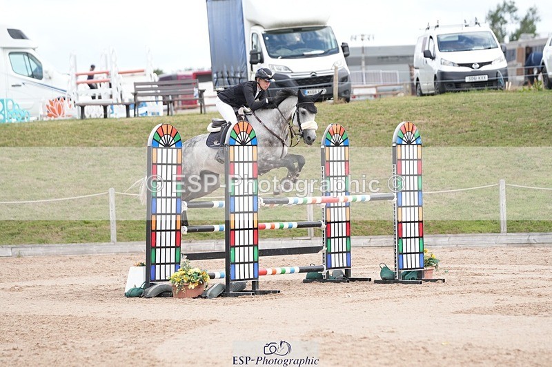 250801-103205-04748 - Cls 14 Snr Fox 1st Rnd