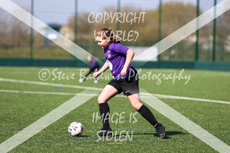 1DX30231 - 2026-03-21 FC Abbey Meads U9 Purple Girls V Stratton Juniors FC U9 Pheonix Girls