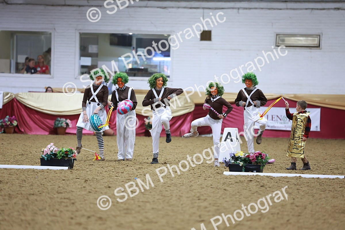 SBM_10454 - Class 62 - Strictly Fancy Dress-Age