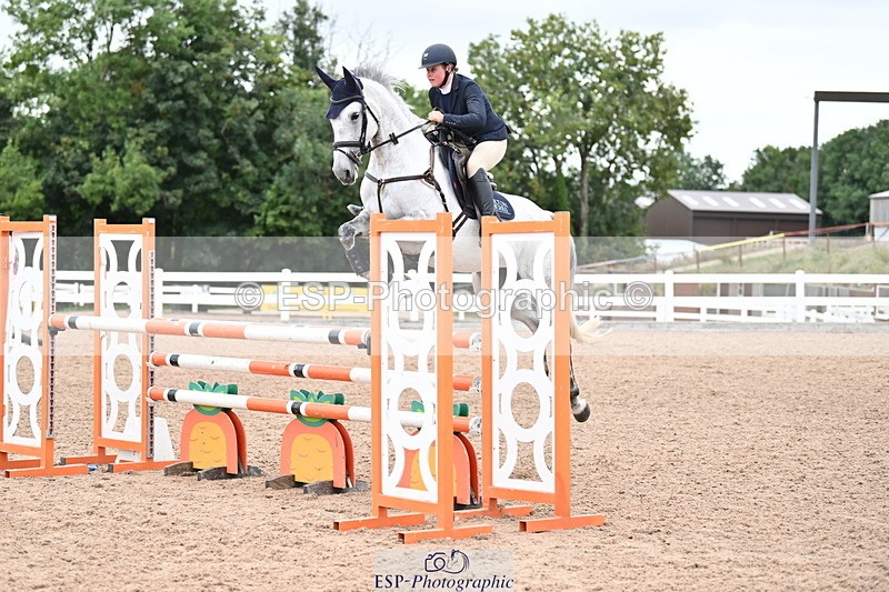 250820B-125305-00637 - Cls 4 Newcomers and 1.10m Open