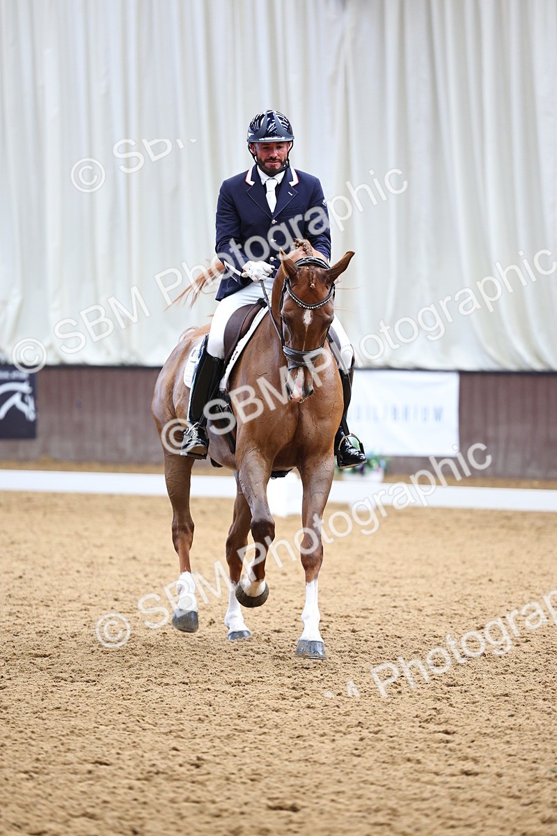 SBM_006379 - Class 5 - novice 6 - 12.04-13.07