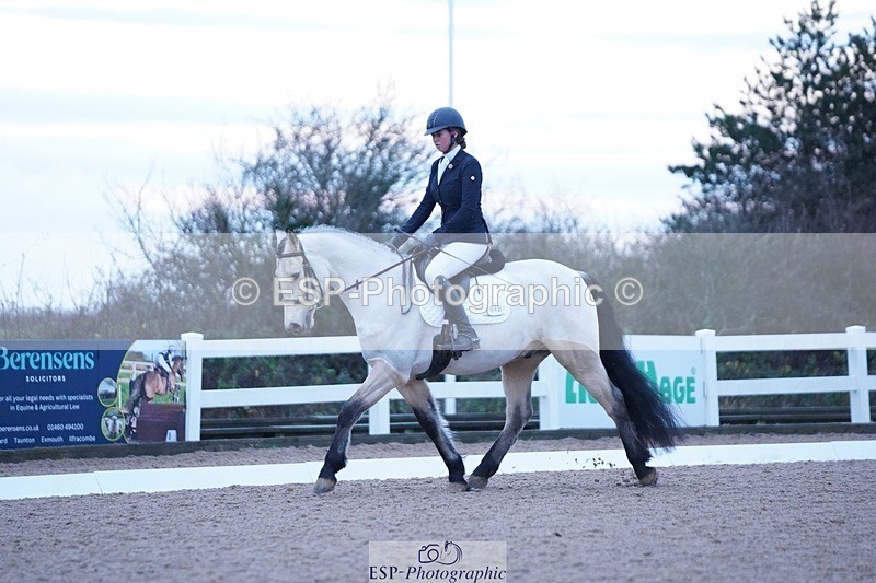 241214-091512-00020 - 145-CHLOE.DUNN-Tullys.Pinkeen.Pete